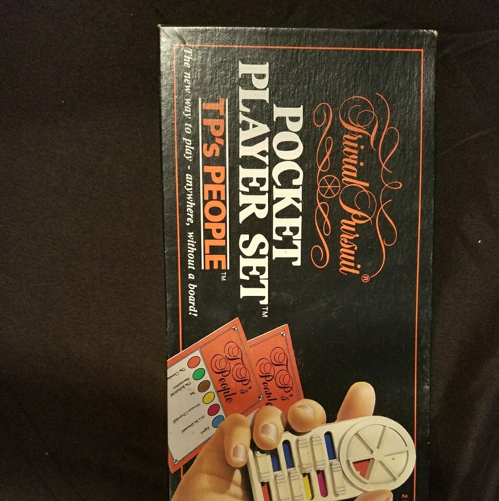 2 player trivial pursuit